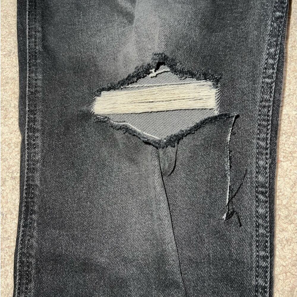 New Hollister Ultra High Rise Mom Jean Destroyed Black size 9R - Picture 3 of 9